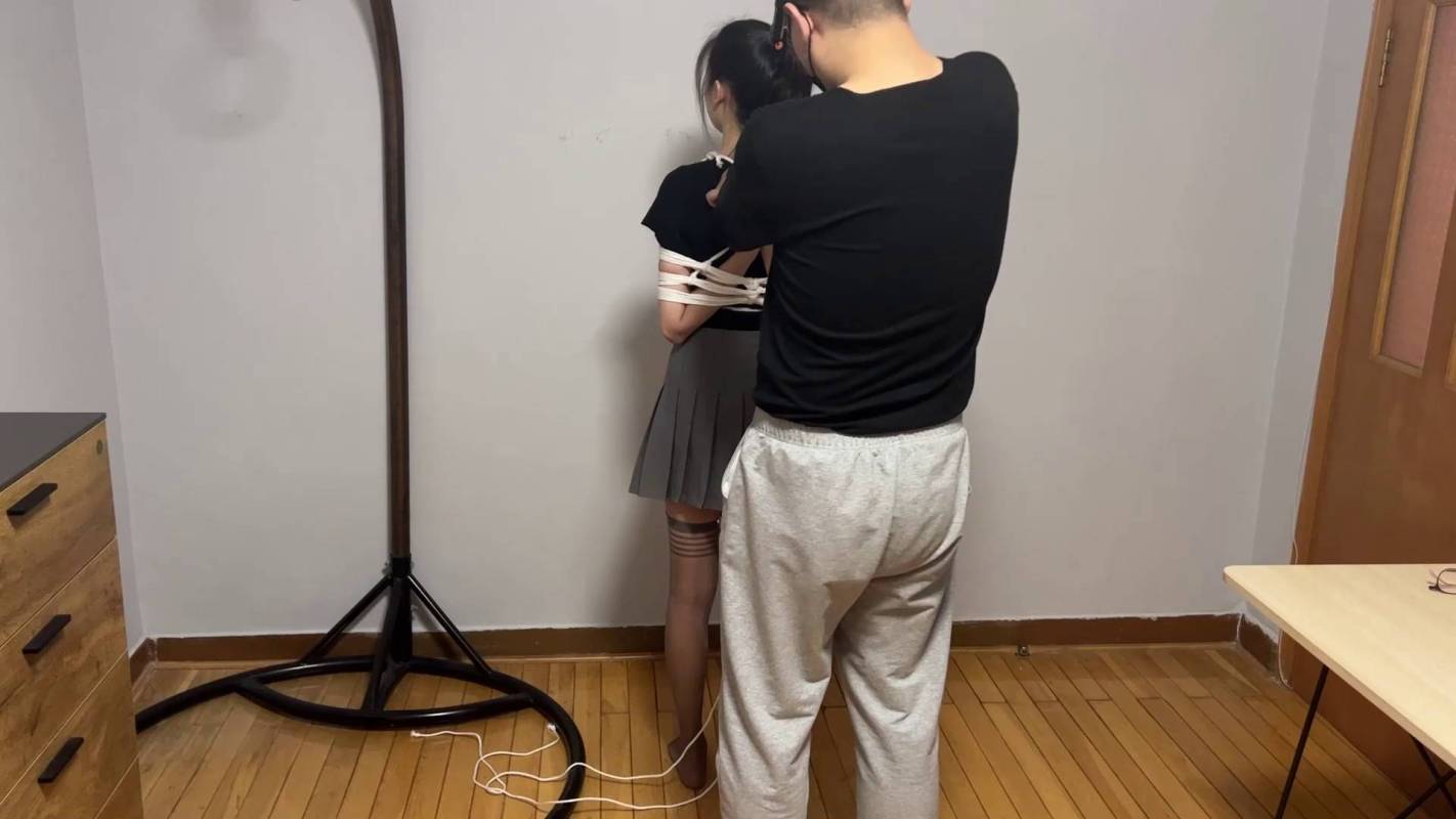 玩奴绳艺定拍紧缚新作之舞蹈美子不服挑战梱梆脱困,后手观音驷马蛇缚争札！在线看！